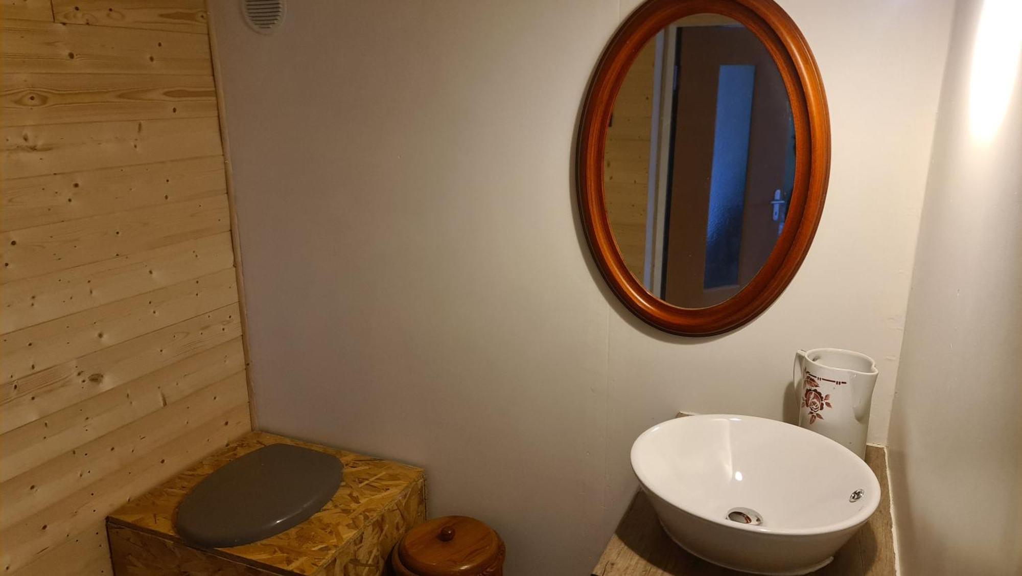 Chambre A La Ferme, Les Vergers Du Muscardin Breel Luaran gambar